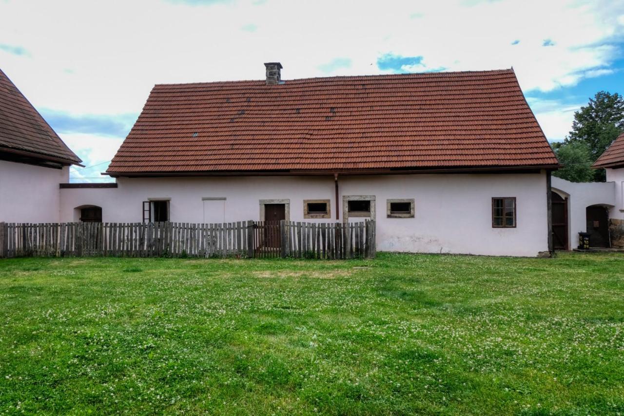 Apartmany V Broumovskem Statku Exterior photo